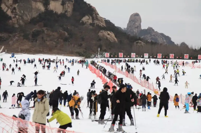 五莲山滑雪活动